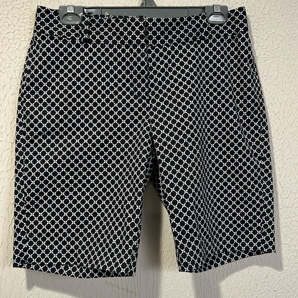 Talbots Black and White Patterned Women Shorts - Picture 2 of 8
